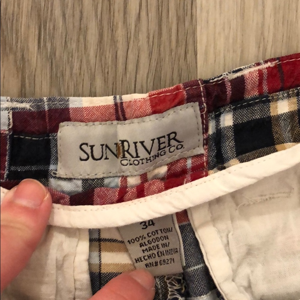 PLAID SHORTS - Picture 2 of 3